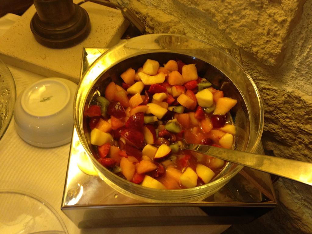 Torre Sangiovanni Albergo E Ristorante Da Rosary Todi Exteriör bild