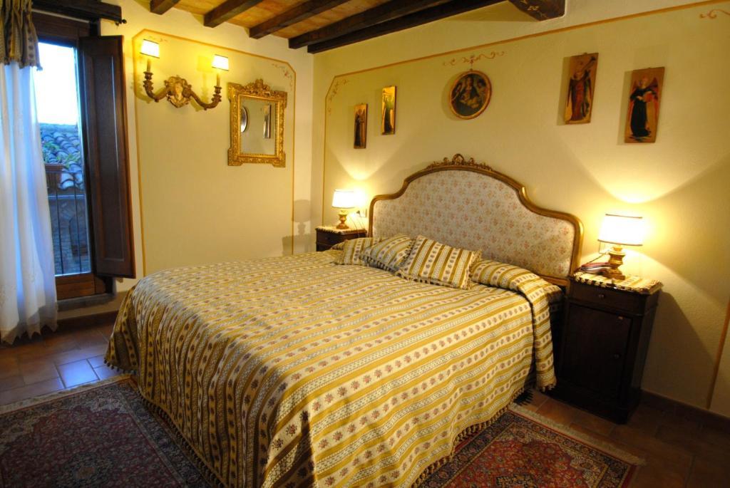 Torre Sangiovanni Albergo E Ristorante Da Rosary Todi Exteriör bild